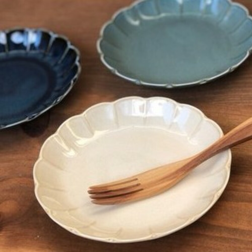 日本製美濃燒陶瓷盤 復古花邊 盤子 菜盤 碟子 餐具 日式料理 中式料理 海鮮盤 可微波 機洗 圖片