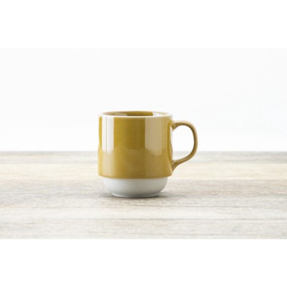 【現貨】日本製 法式經典馬克杯 兩色可選 土黃 / 藍色 可微波 下午茶優選 咖啡杯 亮光茶杯