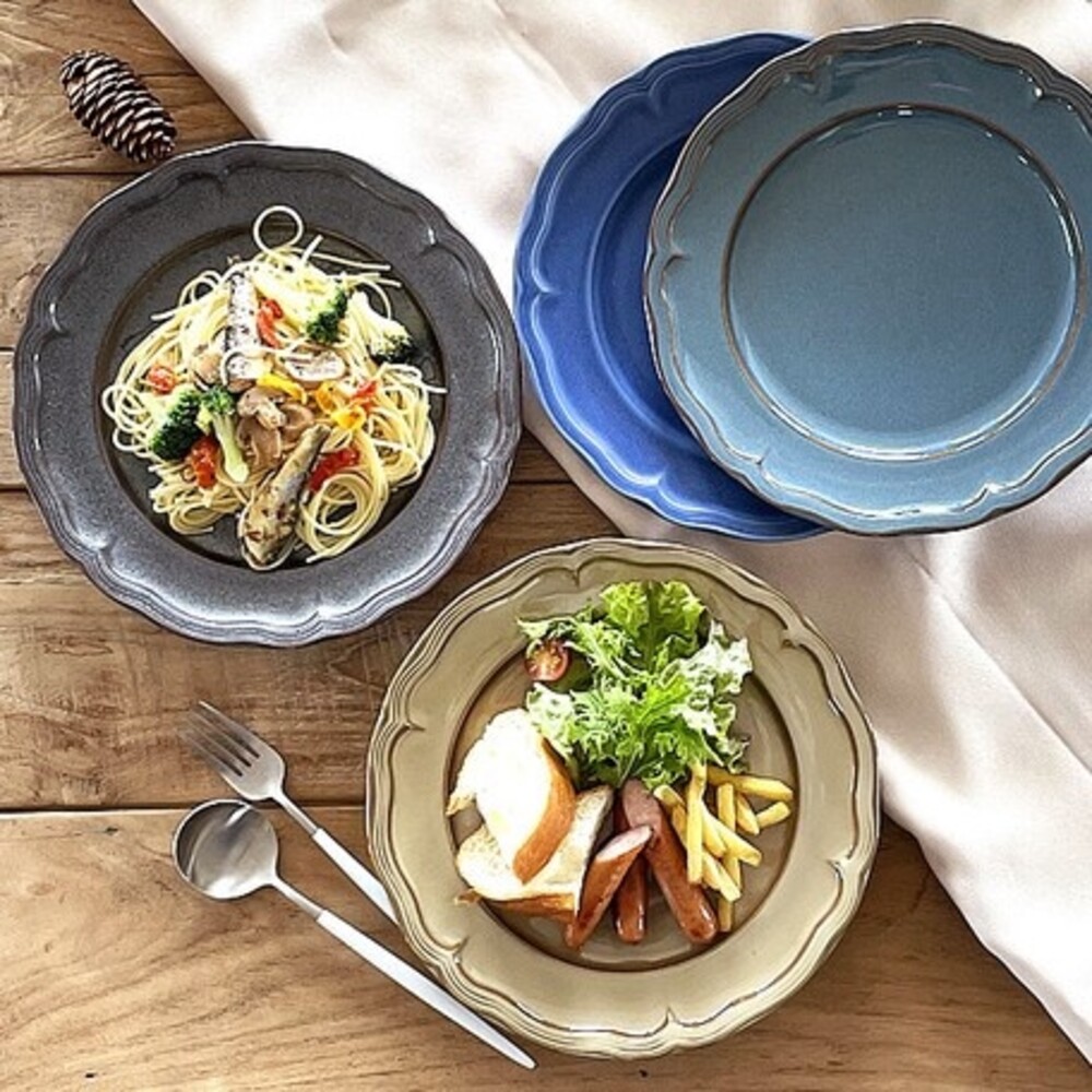 【現貨】日本製 美濃燒 浮雕邊陶瓷盤 25.5cm 四色 質感餐具 義大利麵盤 餐盤 盤子 盤 沙拉盤 封面照片