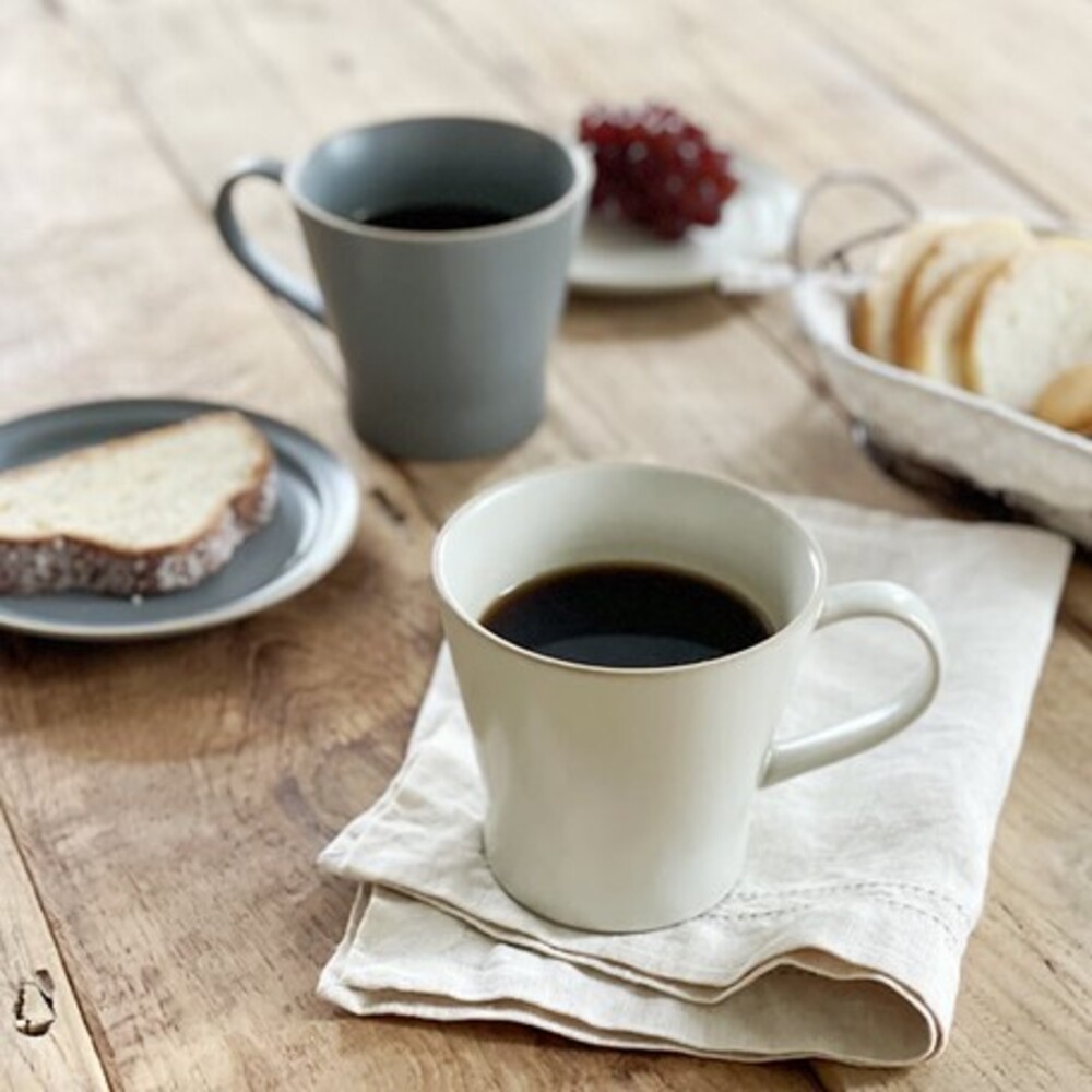 【現貨】純色馬克杯 邊線系列 米色/灰色 陶瓷 馬克杯 陶器 咖啡杯 咖啡 牛奶杯 下午茶 圖片