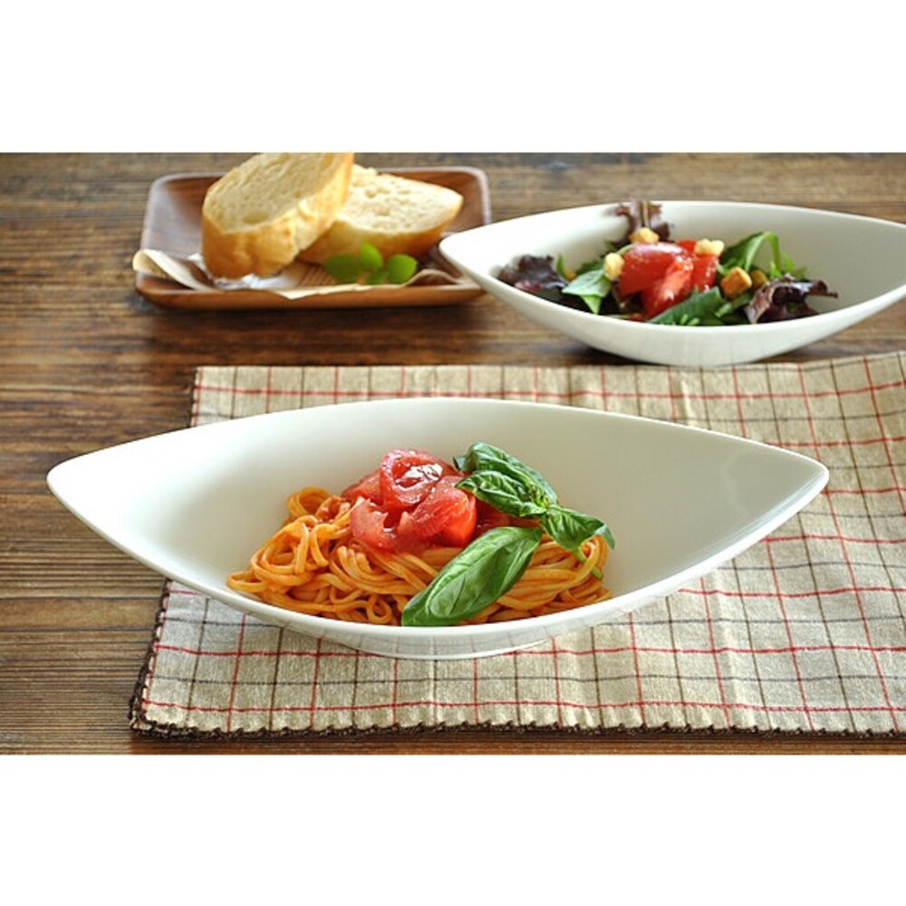 SF-015390-日本製 船形沙拉餐盤 陶瓷盤 餐盤 長盤 廚房餐盤 魚盤 盤子 長條 白瓷 質感餐具 餐廳