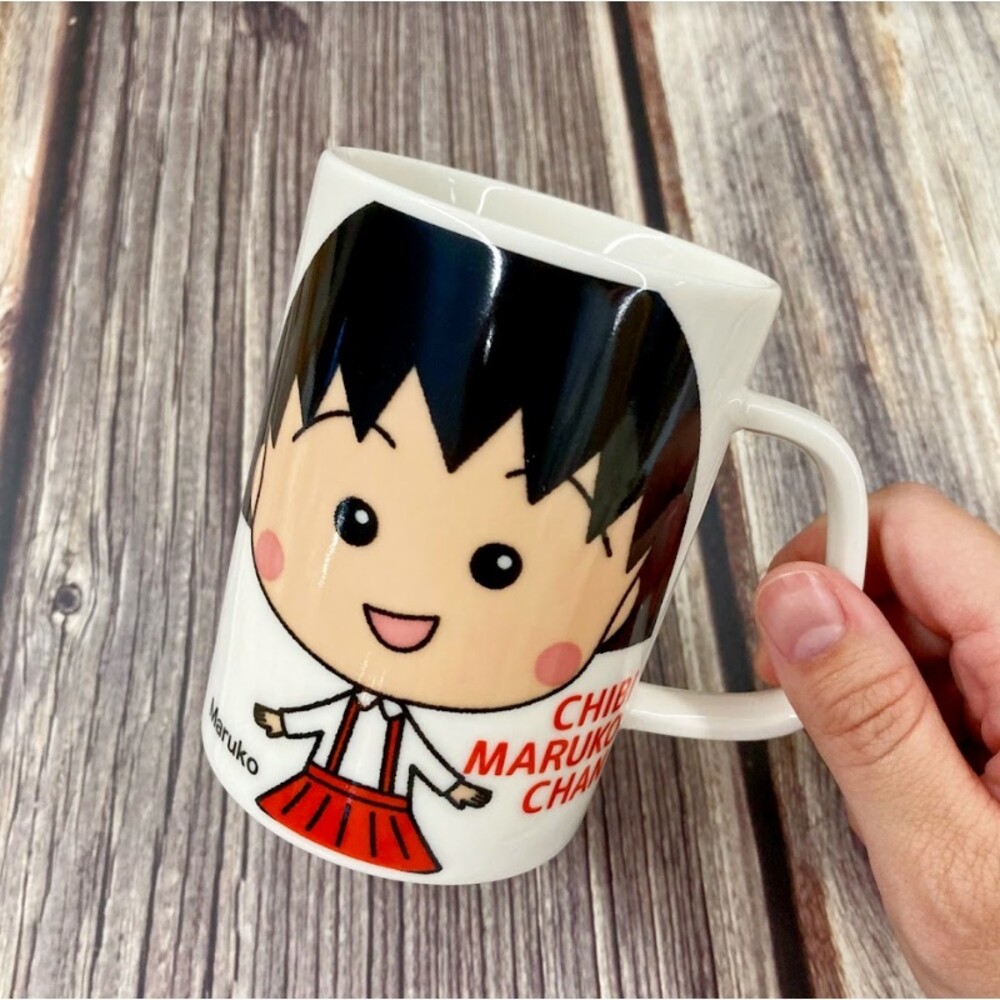 SF-015393-日本製 小丸子陶瓷馬克杯 咖啡杯 卡通杯 水杯 手把杯 茶杯 杯子 櫻桃小丸子 日本卡通