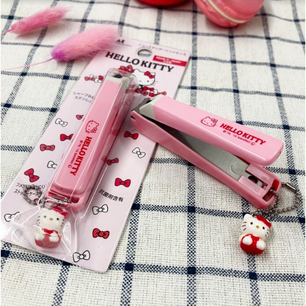 日本製 Hello Kitty指甲剪 貝印KAI 原裝進口 粉色吊飾 美甲 凱蒂貓 剪刀 指甲刀 圖片