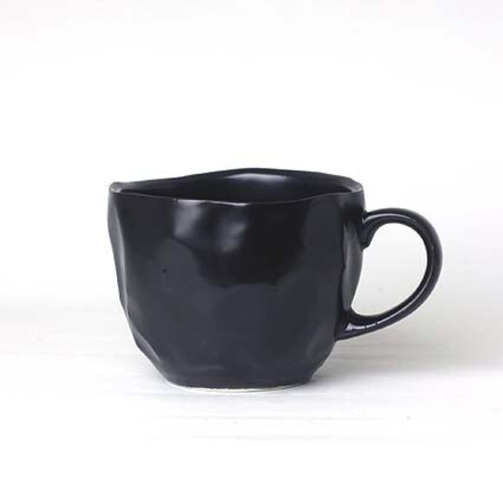 日本製 六魯 Rokuro 幾何黑瓷馬克杯 160ml 立體造型 不規則設計款 迷你杯 美濃燒