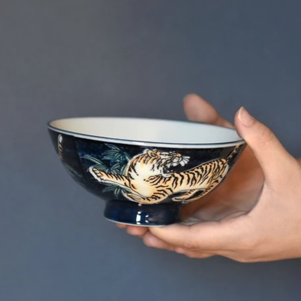 【現貨】日本製 復古老虎陶瓷餐碗 美濃燒 瓷器彩碗 湯碗 飯碗 釉下彩 陶器 老虎 虎年 長輩送禮 封面照片