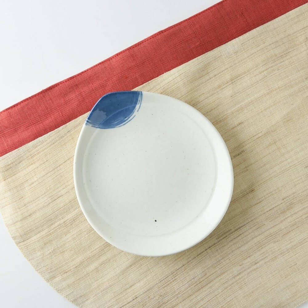 【現貨】日本製美濃燒水滴小盤 沙拉盤 點心 餐盤 輕量盤 陶瓷盤 餐具 網美盤 簡約餐盤 水果盤 質感餐盤 圖片