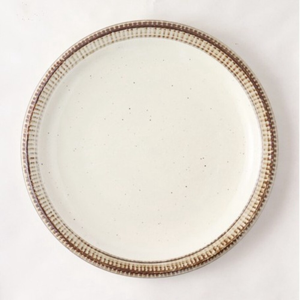 【現貨】日本製 渕十草陶瓷白盤 粉引系列 24cm 圓盤 陶瓷餐盤 盤子 沙拉盤 水果盤 淺盤 器皿 圖片