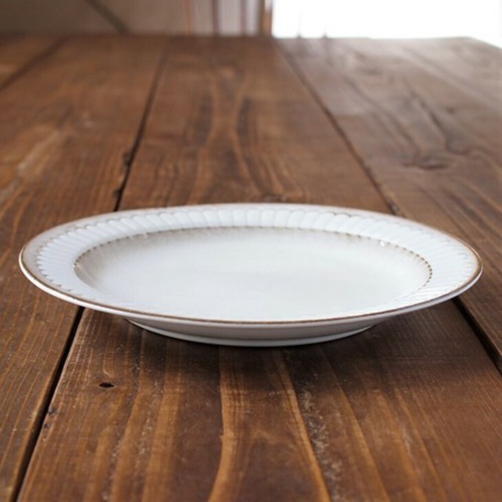 日本製 陶瓷典雅花紋盤 義大利餐盤 咖哩盤 盤子 陶瓷餐盤 餐具 沙拉盤 碗盤 美濃燒 質感餐具 圖片