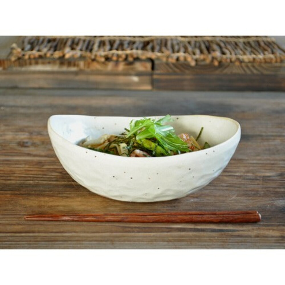 日本製 美濃燒 陶瓷盤 碗盤 月牙型餐碗 餐盤 盤子 日式餐盤 碗盤器皿 盤 瓷盤 陶瓷盤子